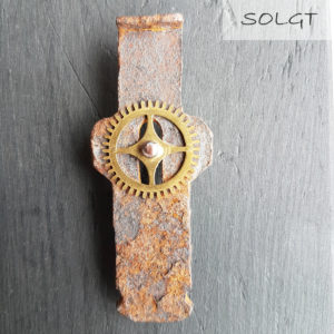 Recycle broche "Ikon"