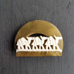 Recycle broche "Ørkenvandring"